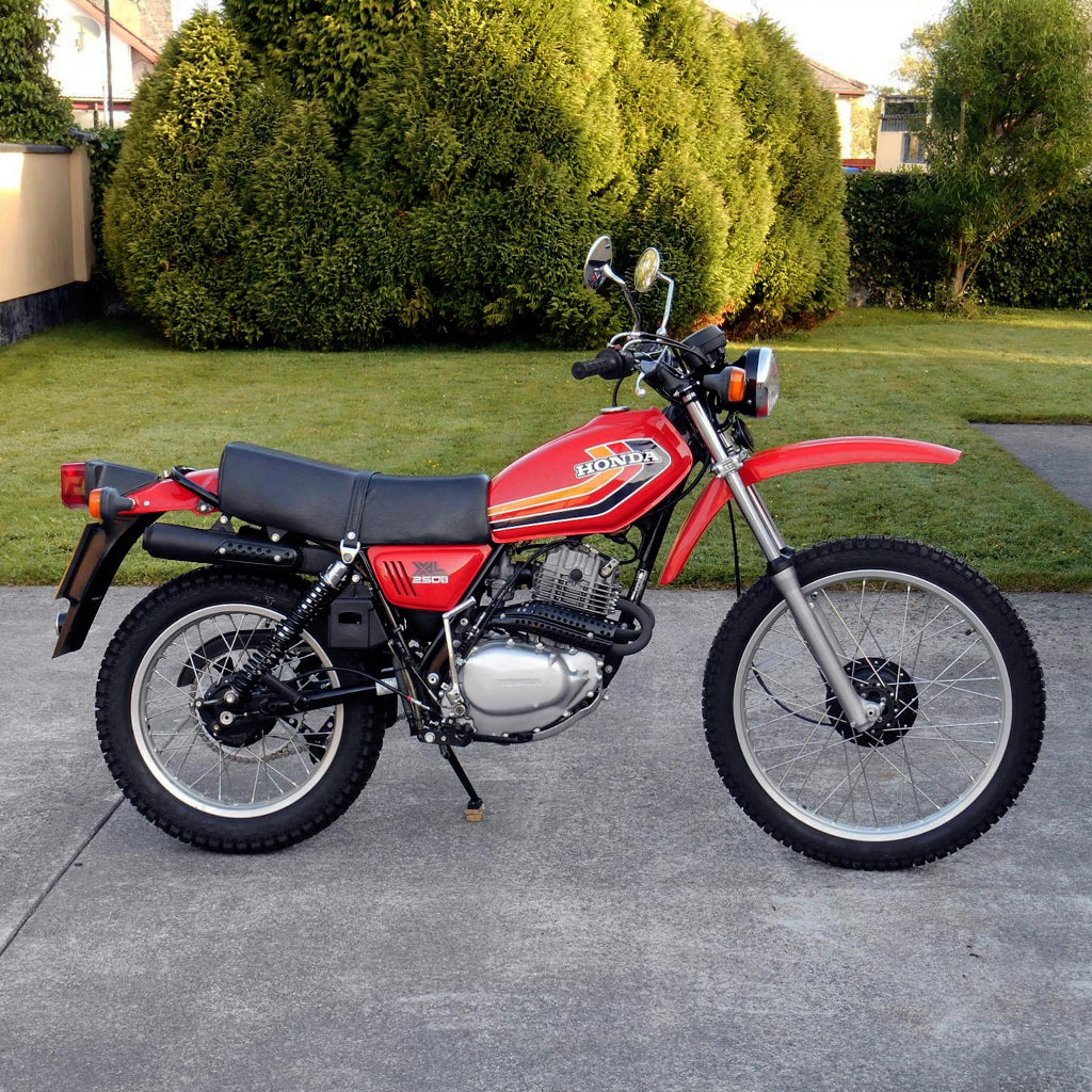 Sticker Decal Xl250s XL 250s 1979 Red Yellow side cover tank (Free shipping) vintage_bike_store