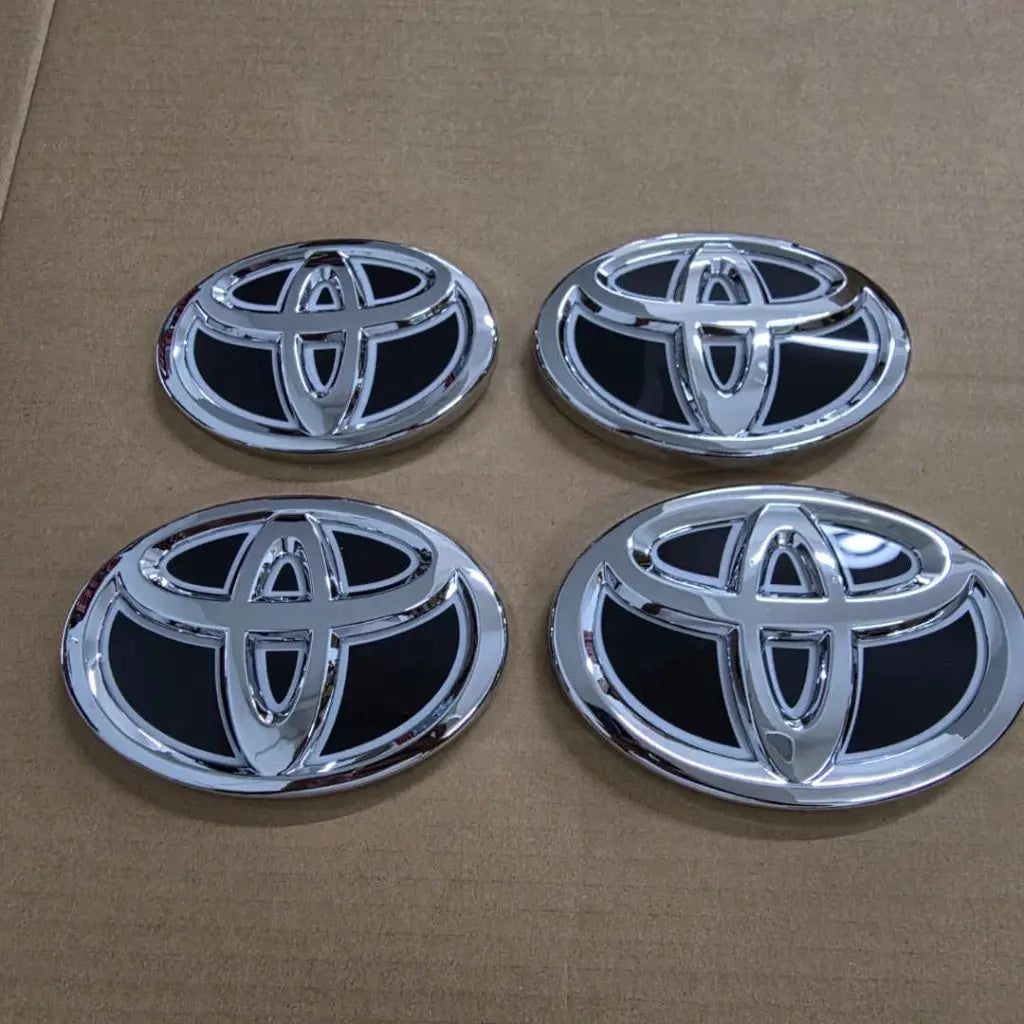 Toyota LED emblem size measurement guide showing dimensions for 12cm, 13cm, 14cm, and 15cm badges.